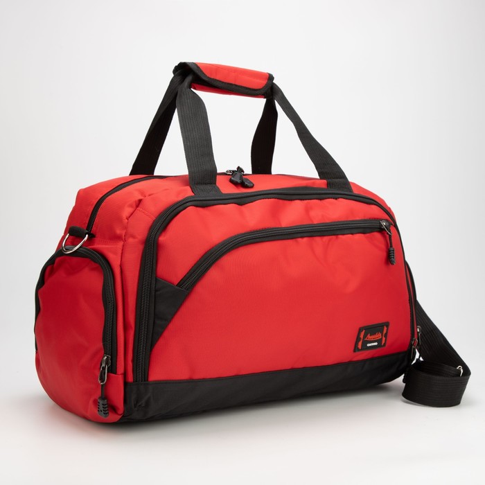 Сумка спортивная, отдел на молнии, 4 наружных кармана, длинный ремень, цвет красный
Сумка спортивная, отдел на молнии, 4 наружных кармана, длинный ремень, цвет красный