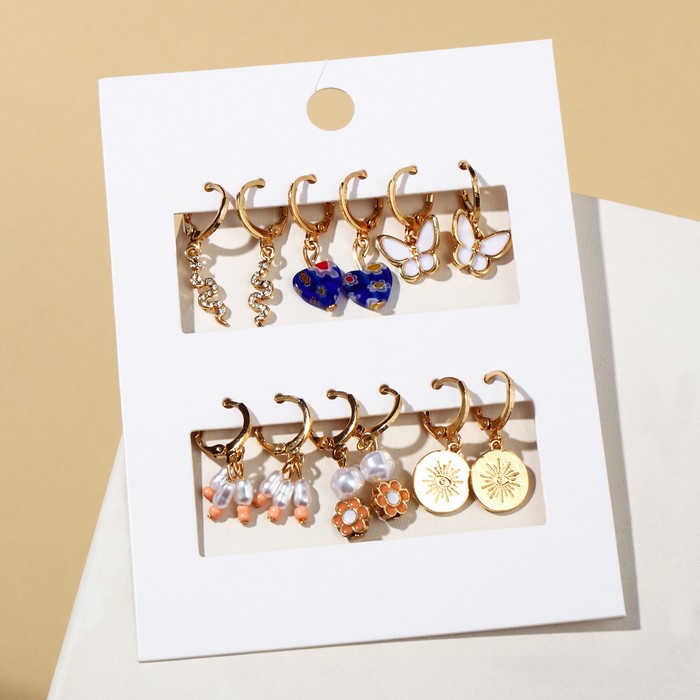 Набор серьги 6 пар "Цацки" змеи, бабочки, око, цветные в золоте
Набор серьги 6 пар "Цацки" змеи, бабочки, око, цветные в золоте