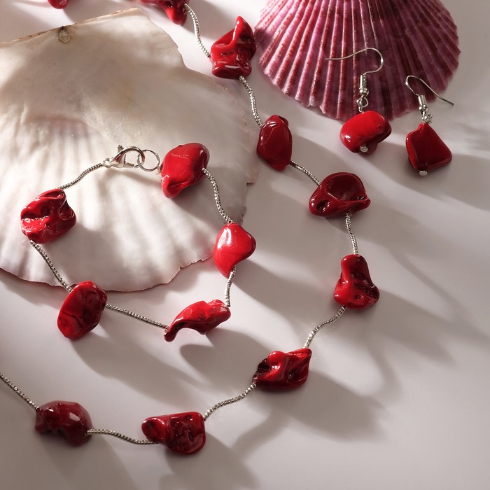 Набор 3 пр-та: серьги, бусы, браслет "Майорка" галтовка, цвет красный 
Набор 3 пр-та: серьги, бусы, браслет "Майорка" галтовка, цвет красный