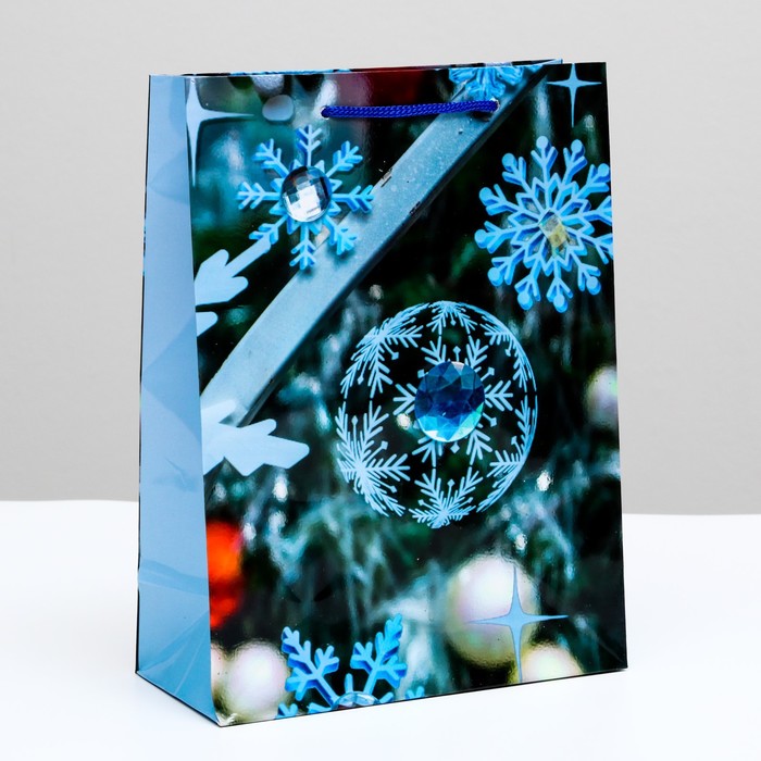 фото Пакет подарочный "подарки и шарики", 18 х 24 х 8 см