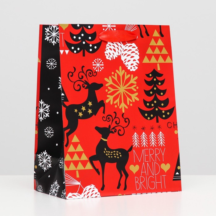 Пакет ламинированный "Новогодняя палитра" 18 х 23 х 10
Пакет ламинированный "Новогодняя палитра" 18 х 23 х 10