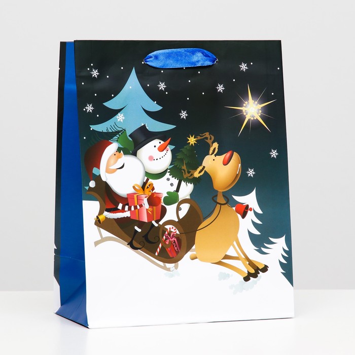 Пакет ламинированный "Новогодняя команда" 18 х 23 х 10
Пакет ламинированный "Новогодняя команда" 18 х 23 х 10