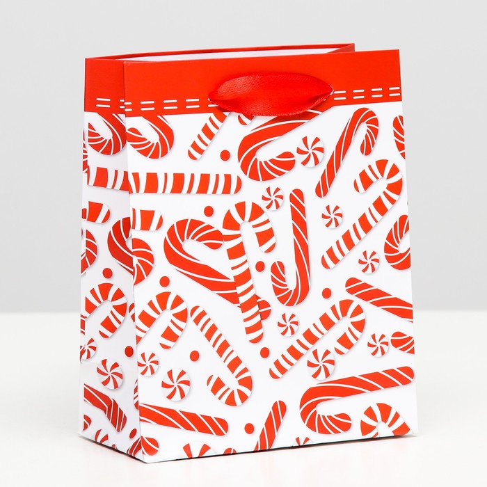 Пакет ламинированный "Новогодние леденцы" 11,5 x 14,5 x 6
Пакет ламинированный "Новогодние леденцы" 11,5 x 14,5 x 6