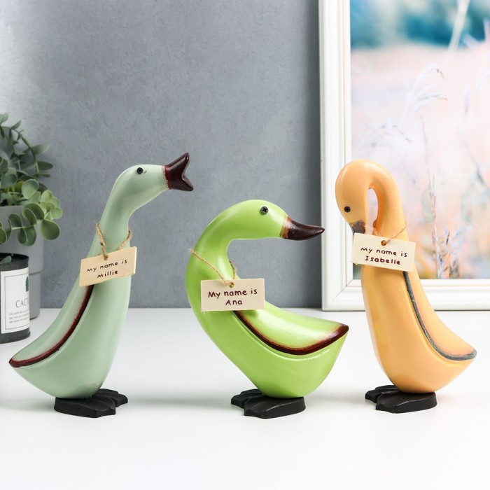 Сувенир дерево "Уточки пастельные тона" набор 3 шт 18,5х6х9 см 15,5х6х13 см 18,5х6х15 см
Сувенир дерево "Уточки пастельные тона" набор 3 шт 18,5х6х9 см 15,5х6х13 см 18,5х6х15 см