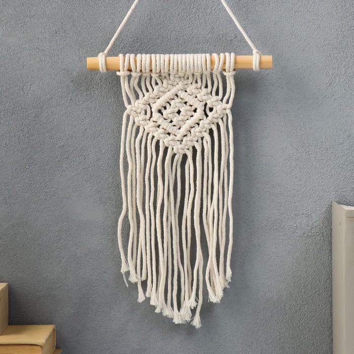 Панно настенное в технике макраме "Ромбик" 45х20 см
Панно настенное в технике макраме "Ромбик" 45х20 см