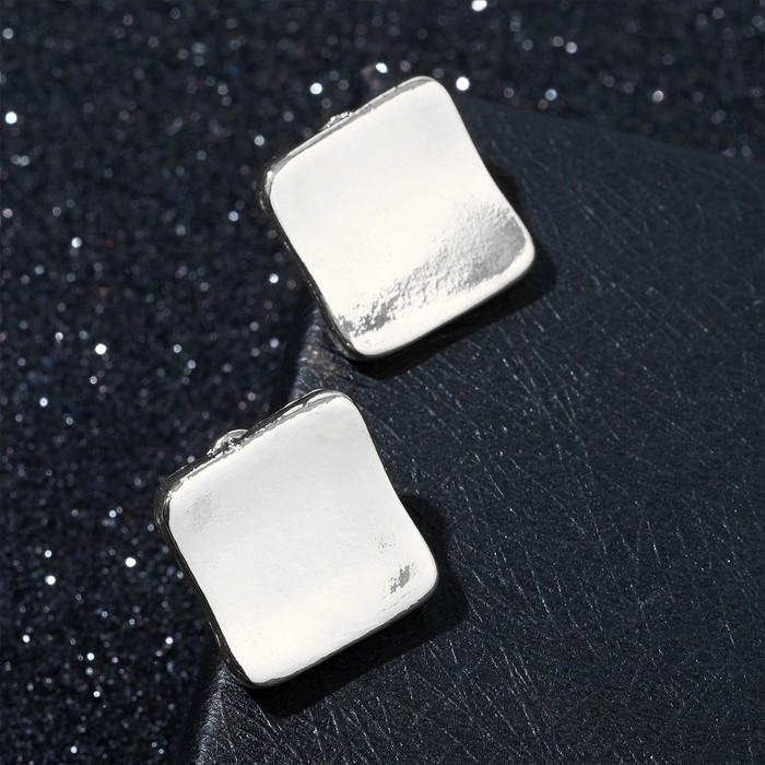 Серьги из металла "Мятый квадрат", цвет серебро
Серьги из металла "Мятый квадрат", цвет серебро