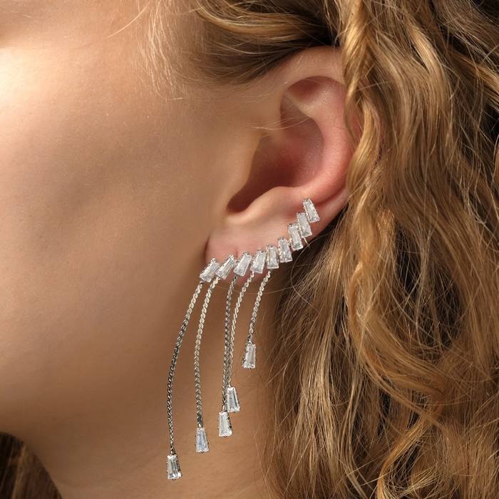 Серьги "Каффа и пуссеты" искорки висячие, цвет белый в серебре
Серьги "Каффа и пуссеты" искорки висячие, цвет белый в серебре