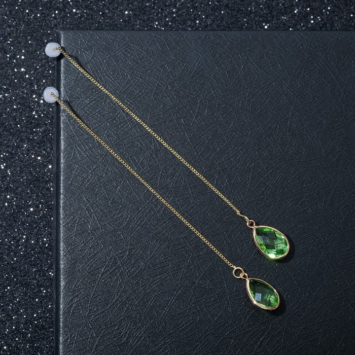 Серьги висячие "Цепочки" капля в огранке, цвет зелёный в золоте
Серьги висячие "Цепочки" капля в огранке, цвет зелёный в золоте