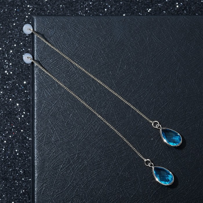 Серьги висячие "Цепочки" капля в огранке, цвет голубой в серебре
Серьги висячие "Цепочки" капля в огранке, цвет голубой в серебре