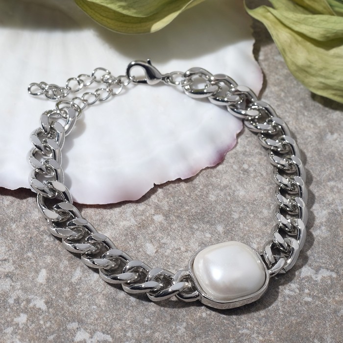 Браслет "Цепь" крупная вставка, цвет белый в серебре, 18см
Браслет "Цепь" крупная вставка, цвет белый в серебре, 18см