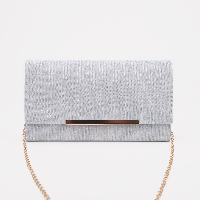 Сумка-клатч, отдел на клапане, цвет белый
Сумка-клатч, отдел на клапане, цвет белый