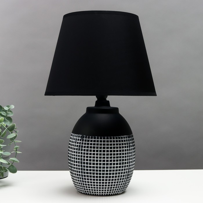 Настольная лампа 16772/1BK E14 40Вт черный 13,5х13,5х39 см
Настольная лампа 16772/1BK E14 40Вт черный 13,5х13,5х39 см