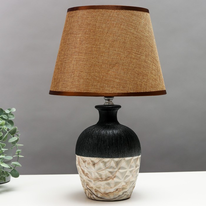 Настольная лампа 16791/1 E14 40Вт черно-белый 22x22x34 см 
Настольная лампа 16791/1 E14 40Вт черно-белый 22x22x34 см