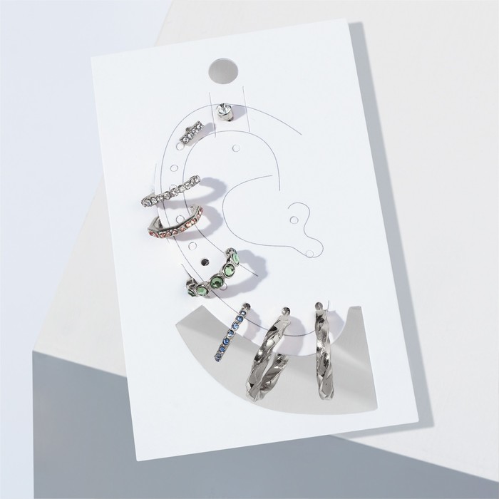 Набор 3 каффы 5 серёг "Цацки" полукруг, цвет белый в серебре
Набор 3 каффы 5 серёг "Цацки" полукруг, цвет белый в серебре