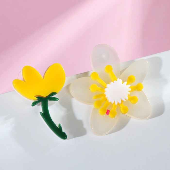 Серьги акрил "Цветочки" тюльпан и бутон, цвет жёлто-зелёный 
Серьги акрил "Цветочки" тюльпан и бутон, цвет жёлто-зелёный