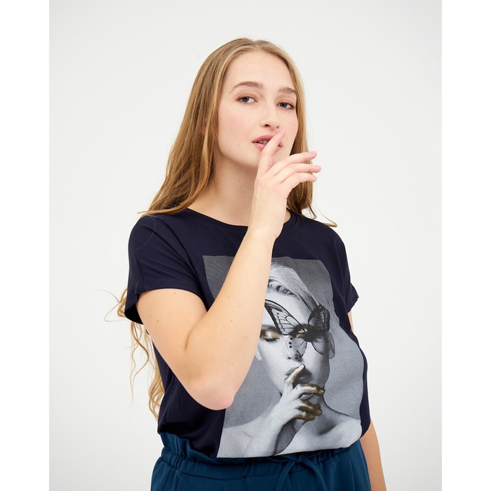 Футболка женская, цвет тёмно-синий, принт, размер 52
Футболка женская, цвет тёмно-синий, принт, размер 52