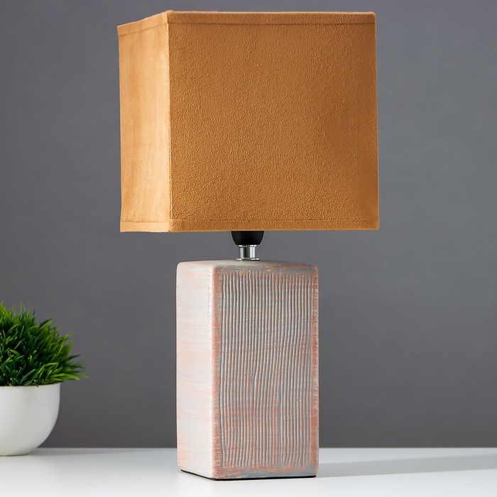 Лампа настольная 16701/1 E14 40Вт бежевый 15х15х34 см
Лампа настольная 16701/1 E14 40Вт бежевый 15х15х34 см