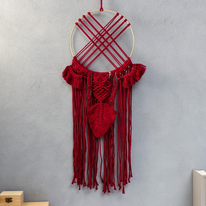 Ловец снов в технике макраме "Фрея" бордо 85х25 см
Ловец снов в технике макраме "Фрея" бордо 85х25 см