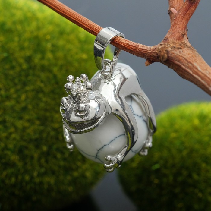 Подвеска Царевна-лягушка "Кахолонг"
Подвеска Царевна-лягушка "Кахолонг"