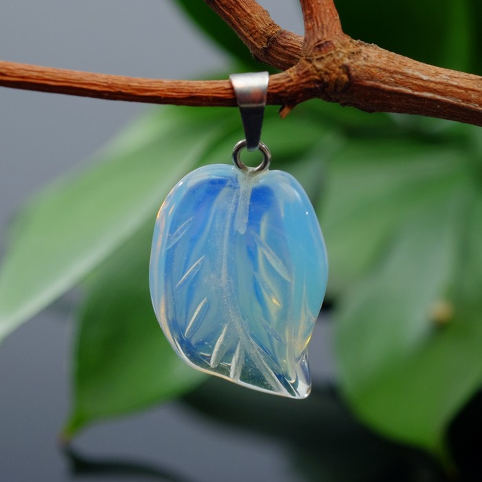 Подвеска листочек "Лунный камень"
Подвеска листочек "Лунный камень"