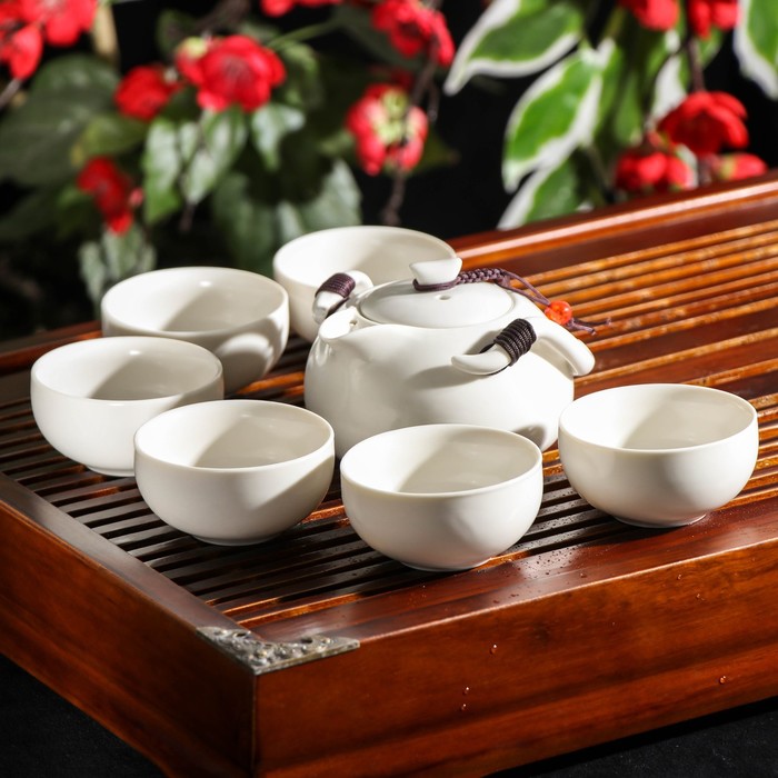 Набор для чайной церемонии «Небо», 7 предметов: чайник 175 мл, 6 пиал 30 мл, цвет белый
Набор для чайной церемонии «Небо», 7 предметов: чайник 175 мл, 6 пиал 30 мл, цвет белый