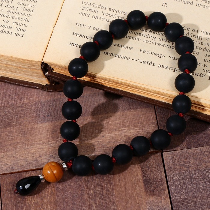 Чётки тибетские шар №12 "Агат чёрный" с яшмой, 21 бусина, цвет чёрно-коричневый
Чётки тибетские шар №12 "Агат чёрный" с яшмой, 21 бусина, цвет чёрно-коричневый