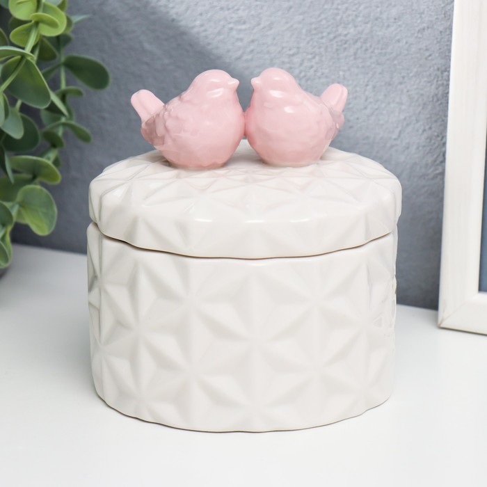 Шкатулка керамика "Розовые воробьи. Узор" белая 11,5х10,5х10,5 см
Шкатулка керамика "Розовые воробьи. Узор" белая 11,5х10,5х10,5 см