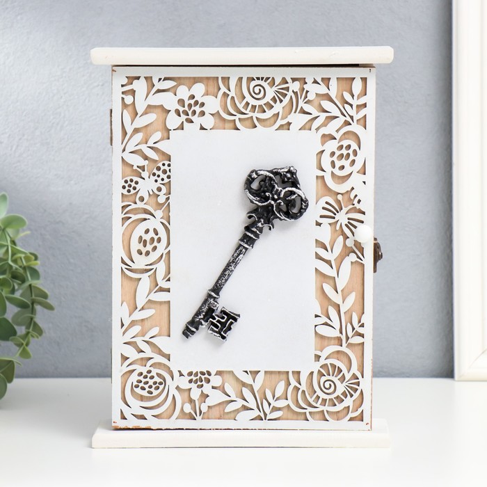 Ключница дерево "Ажурный ключ и ажурная полянка" 26,5х21х6,5 см
Ключница дерево "Ажурный ключ и ажурная полянка" 26,5х21х6,5 см