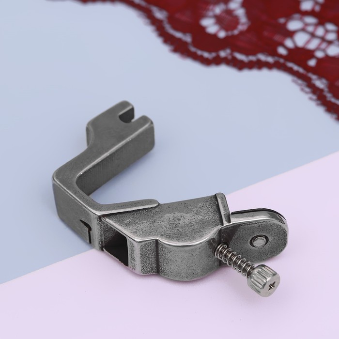 Лапка для промышленных швейных машин, для настрачивания тесьмы, S537 1/2
Лапка для промышленных швейных машин, для настрачивания тесьмы, S537 1/2