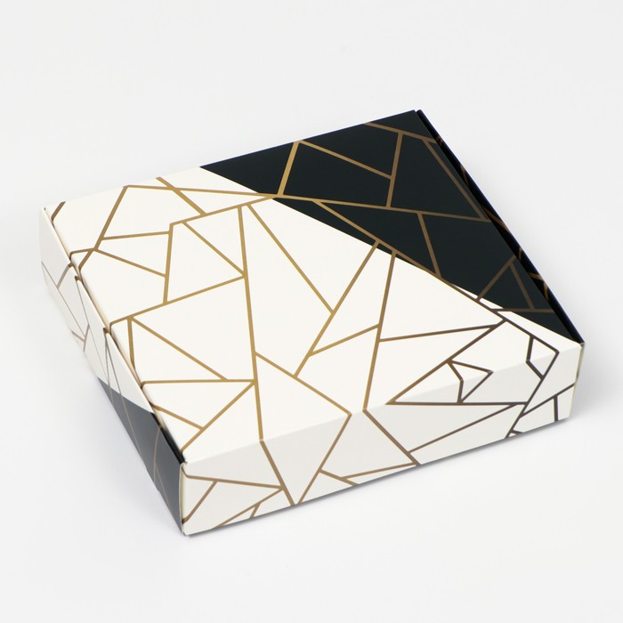 Коробка самосборная "Осколки", черно-белые, 20 х 18 х 5 см
Коробка самосборная "Осколки", черно-белые, 20 х 18 х 5 см