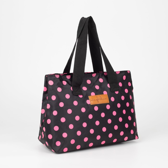 Косметичка на молниях, цвет черный
Косметичка на молниях, цвет черный