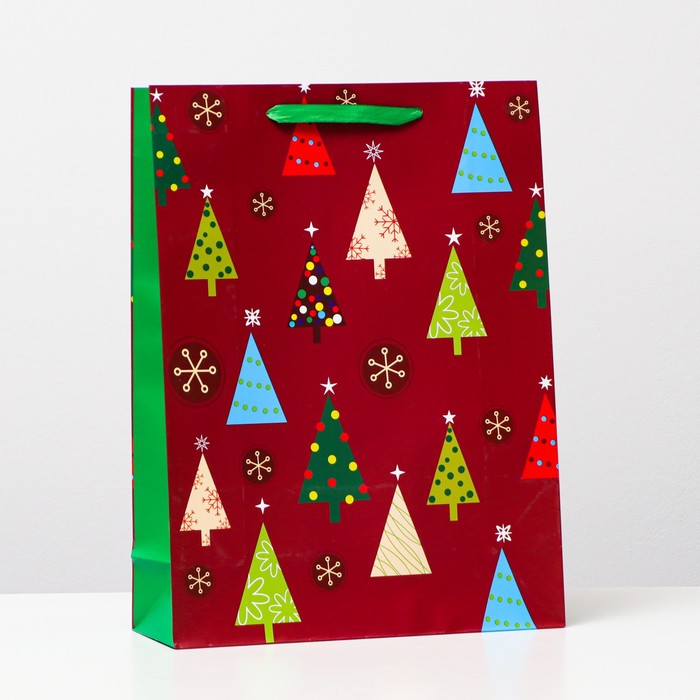 Пакет ламинированный "Разноцветные ёлочки" 31 х 42 х 12 см
Пакет ламинированный "Разноцветные ёлочки" 31 х 42 х 12 см