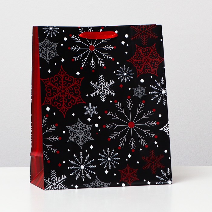 Пакет ламинированный "Снежные узоры", 26 x 32 x 12 см
Пакет ламинированный "Снежные узоры", 26 x 32 x 12 см