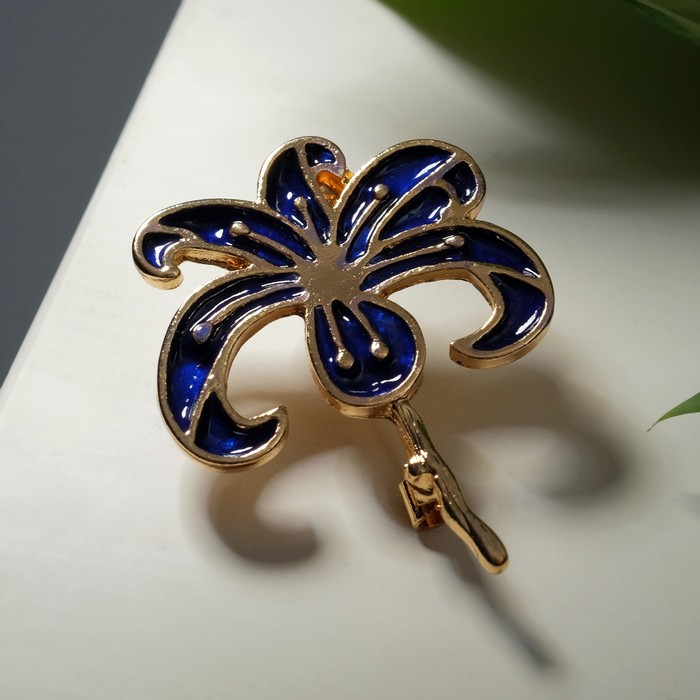 Брошь "Цветок" павлин, цвет фиолетовый в золоте
Брошь "Цветок" павлин, цвет фиолетовый в золоте