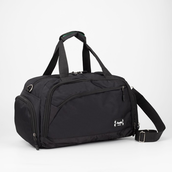 Сумка спортивная, отдел на молнии, 3 наружных кармана, длинный ремень, цвет чёрный
Сумка спортивная, отдел на молнии, 3 наружных кармана, длинный ремень, цвет чёрный