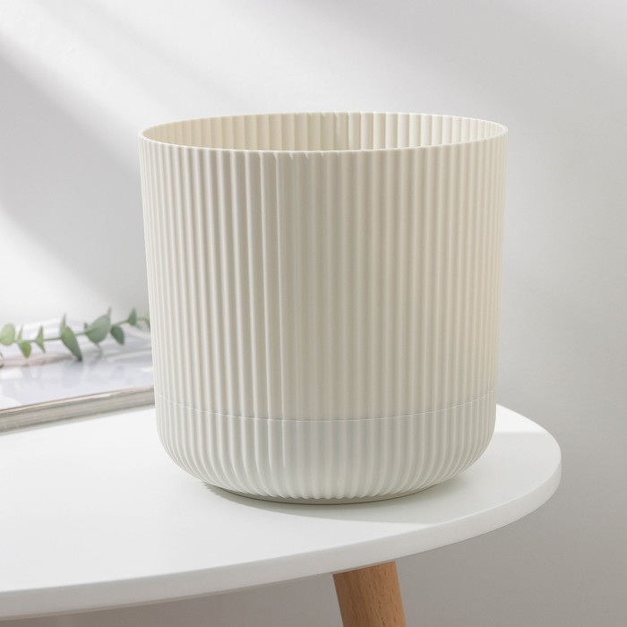 Кашпо для цветов с поддоном «Вельвет», 3,6 л, d=18 см, цвет белый ротанг 
Кашпо для цветов с поддоном «Вельвет», 3,6 л, d=18 см, цвет белый ротанг