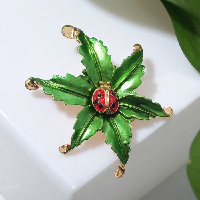 Брошь "Божья коровка в листочках", цвет красно-зелёный в золоте
Брошь "Божья коровка в листочках", цвет красно-зелёный в золоте