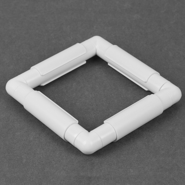 Пяльцы-рамка для вышивания, 15 × 15 см, цвет белый
Пяльцы-рамка для вышивания, 15 × 15 см, цвет белый