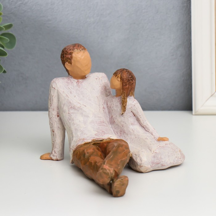 Сувенир полистоун "Папа с дочерью" 12х17,5х13 см
Сувенир полистоун "Папа с дочерью" 12х17,5х13 см