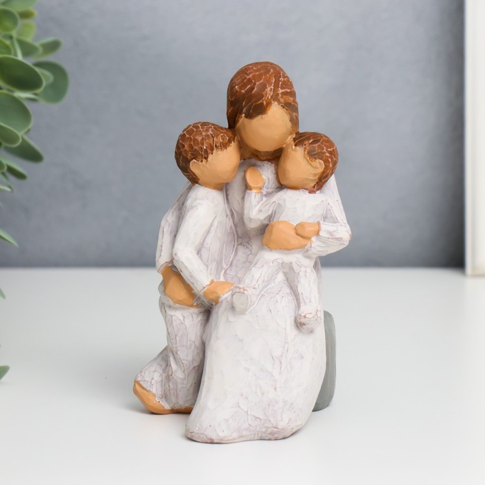 Сувенир полистоун "Мама с детьми" 13,5х8х7,5 см
Сувенир полистоун "Мама с детьми" 13,5х8х7,5 см