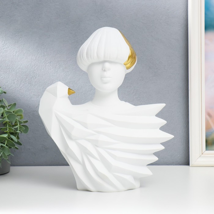 Сувенир полистоун "Девушка с золотой прядью и птицей" белый 32х26х12 см
Сувенир полистоун "Девушка с золотой прядью и птицей" белый 32х26х12 см