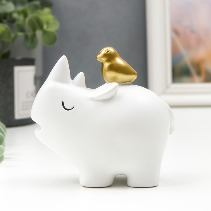 Сувенир полистоун "Белый носорожек с золотой птичкой" 9х10 см
Сувенир полистоун "Белый носорожек с золотой птичкой" 9х10 см