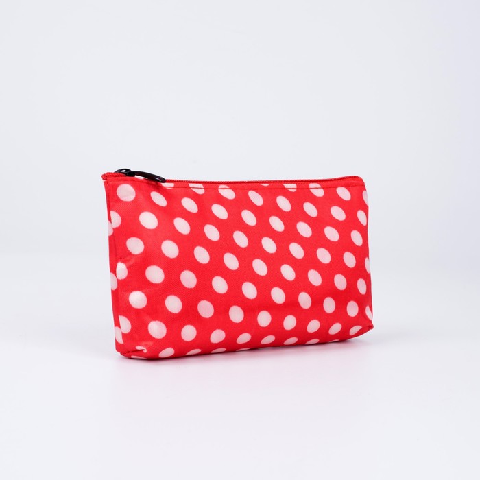 Косметичка на молнии, цвет красный
Косметичка на молнии, цвет красный