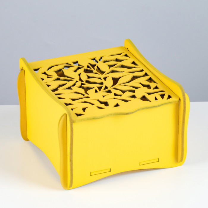 Шкатулка деревянная с крышкой "Резная" 13х13х10 см желтый
Шкатулка деревянная с крышкой "Резная" 13х13х10 см желтый