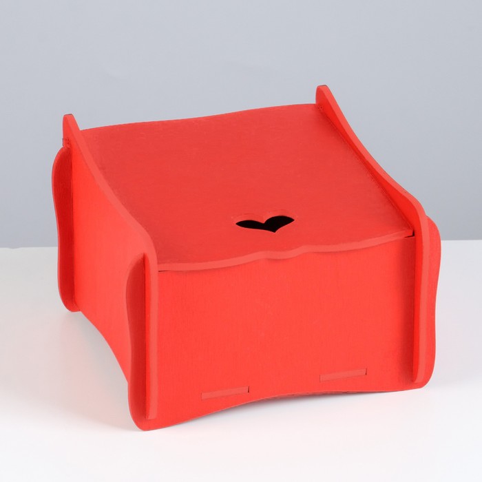 Шкатулка деревянная с крышкой "Сердце" 13х13х10 см красный
Шкатулка деревянная с крышкой "Сердце" 13х13х10 см красный