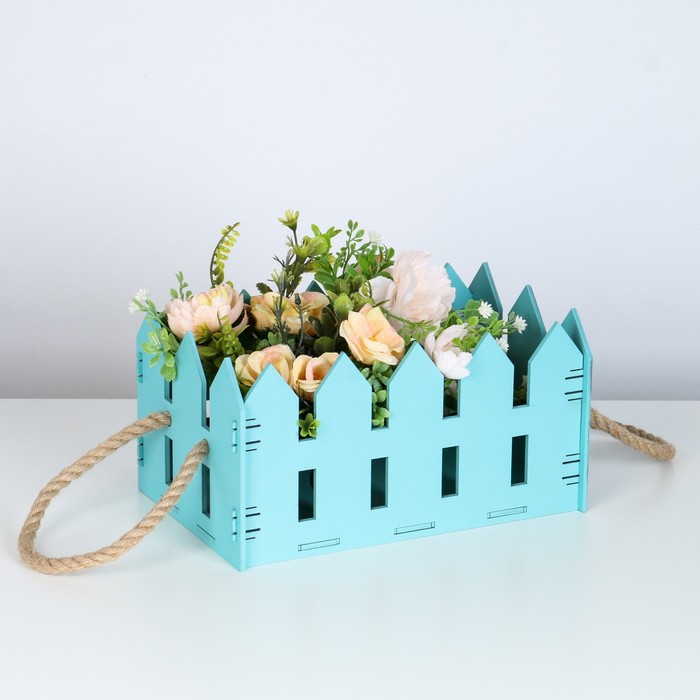 Ящик деревянный "Заборчик" ручки веревки 26х17х14 см бирюзовый
Ящик деревянный "Заборчик" ручки веревки 26х17х14 см бирюзовый