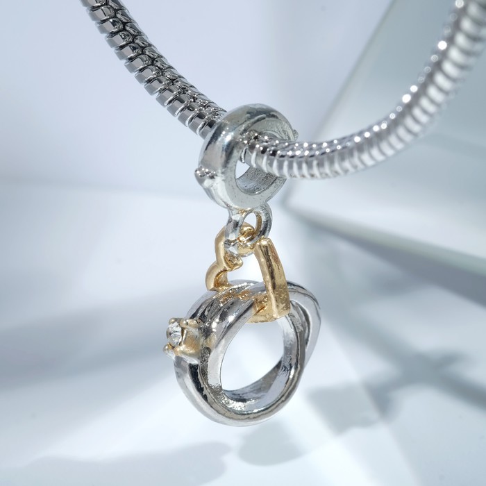 Подвеска "Свадьба", цвет белый в серебристо-золотом
Подвеска "Свадьба", цвет белый в серебристо-золотом