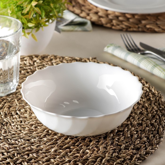 Салатник Trianon, 500 мл, d=16 см
Салатник Trianon, 500 мл, d=16 см