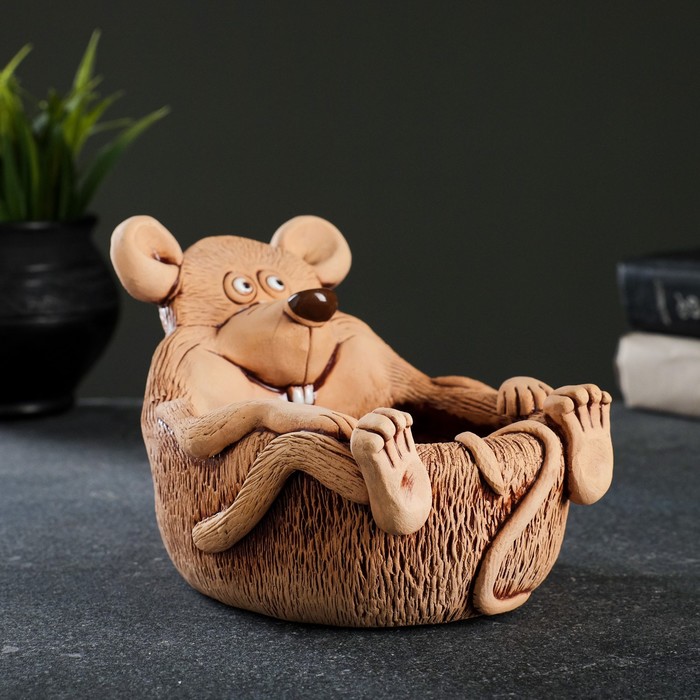 Фигурное кашпо "Мышка на спинке" 0,2л 12х16х12см
Фигурное кашпо "Мышка на спинке" 0,2л 12х16х12см