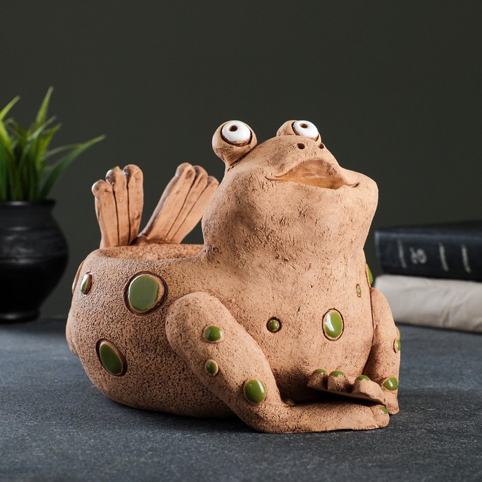 Фигурное кашпо "Царевна лягушка" 1,5л 16х21х13см
Фигурное кашпо "Царевна лягушка" 1,5л 16х21х13см